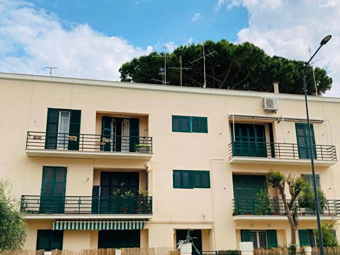 Casa trilocale in affitto in Viale Mencacci, Centro Storico, Anzio