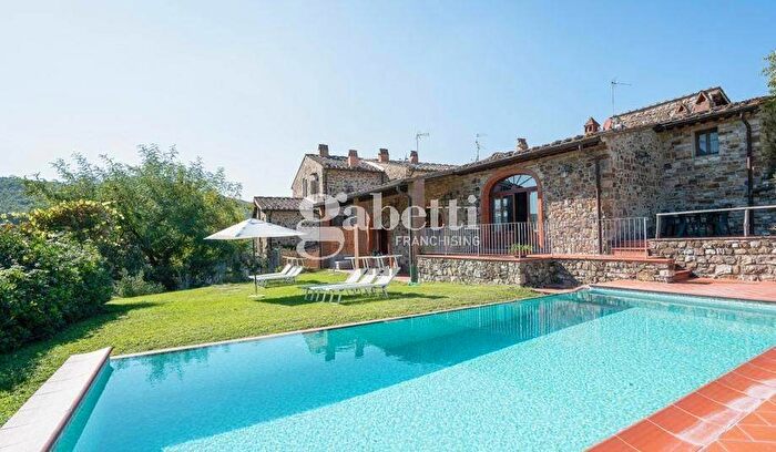 Appartamento con 6 locali in vendita in Via di Lamole, Greve in Chianti