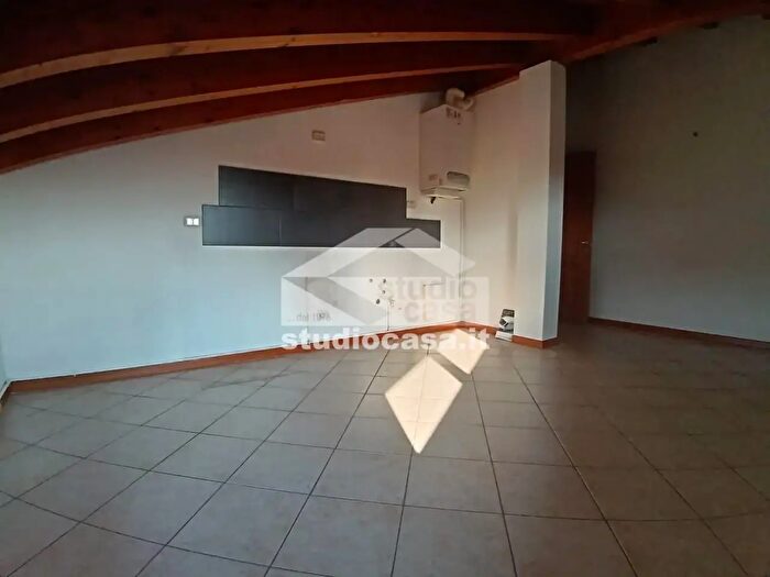 Appartamento bilocale in vendita in Via Deledda, Pandino