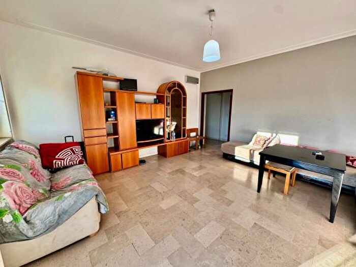 Appartamento trilocale in vendita in Via Cristoforo Colombo, Piacenza