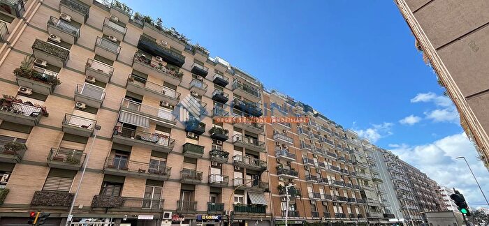 Appartamento trilocale in vendita in Bari