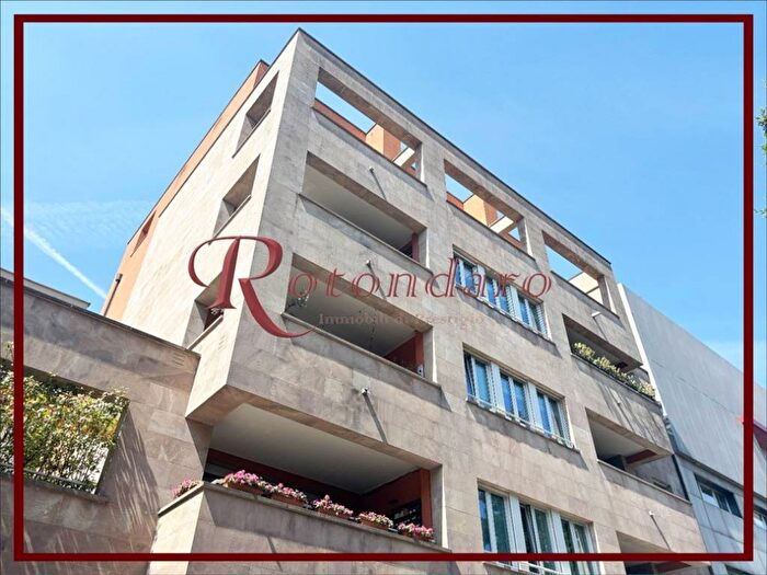 Appartamento quadrilocale in affitto in Via Carlo Ravizza, Pagano, Milano