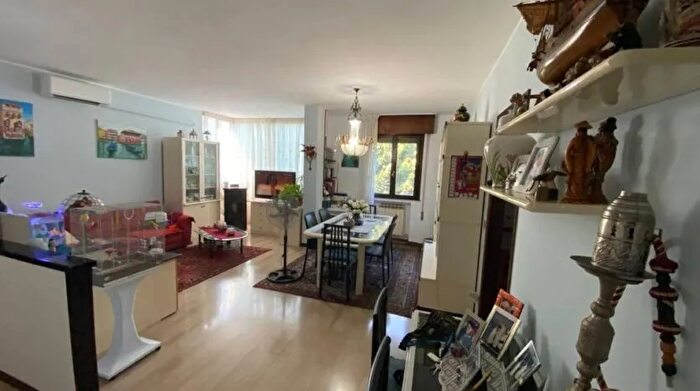 Appartamento con 6 locali in vendita in Dolo