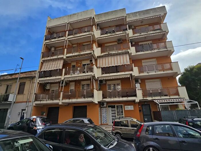 Appartamento trilocale in vendita in Via Marco Polo, Messina
