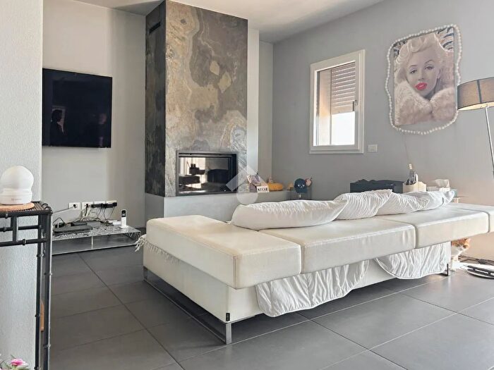 Casa con 6 locali in vendita in Via dei Tigli, San Marino