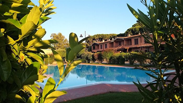 Casa quadrilocale in affitto in Via Isolabella, Castiglione Della Pescaia