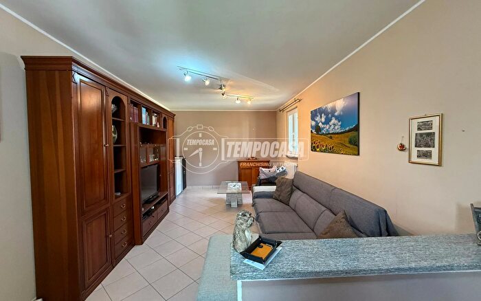 Casa quadrilocale in vendita in Via Guglielmo Marconi, Scurzolengo