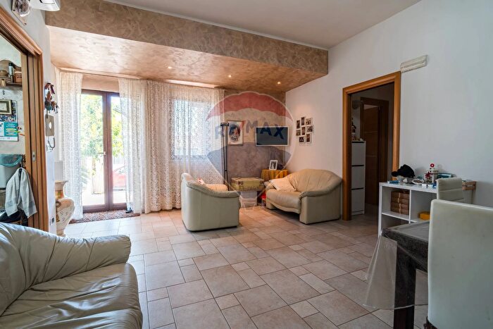 Appartamento quadrilocale in vendita in Vico Bellini, Bitonto