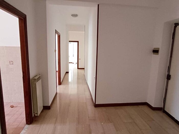 Appartamento con 5 locali in affitto in Via Cosenza, America Latina, Frosinone