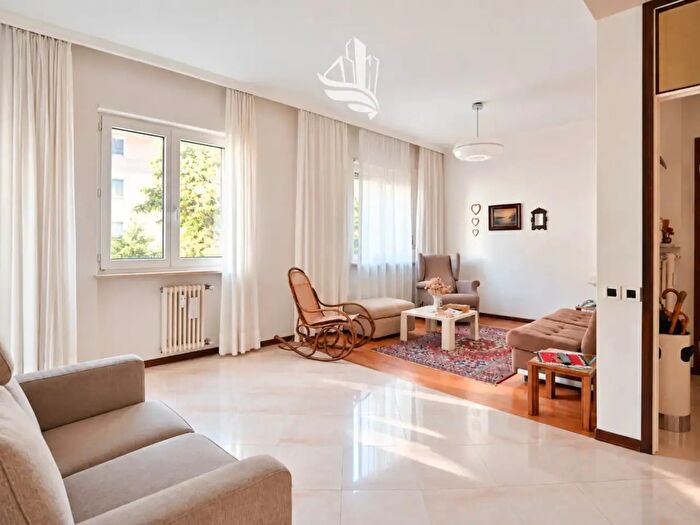 Appartamento con 5 locali in vendita in Via Luigi Cadorna, Bolzano