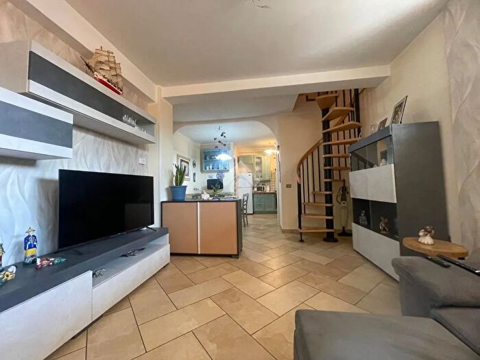 Appartamento trilocale in vendita in Via delle Fresie, Santa Marinella