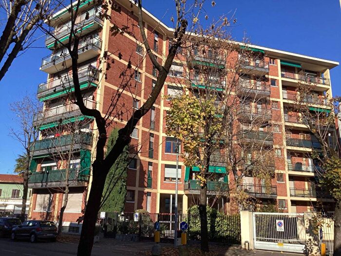 Appartamento quadrilocale in affitto in Via Castelfidardo, Ospedale, Busto Arsizio