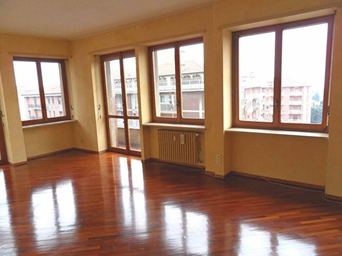 Appartamento trilocale in affitto in Biella