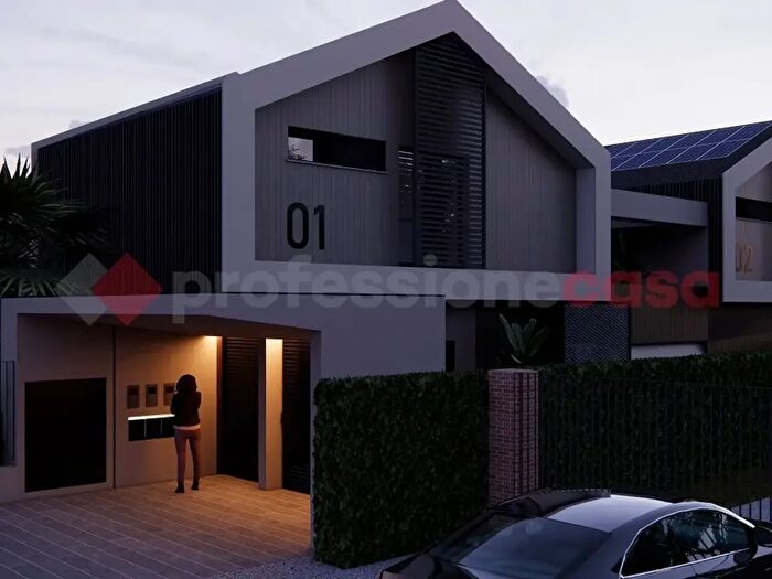 Case in Vendita e in Affitto - 3