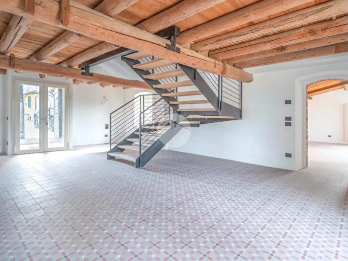 Casa con 10 locali in vendita in Via Maglio, San Martino Buon Albergo