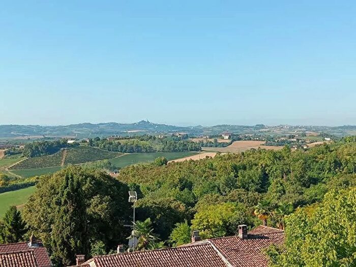 Casa con 13 locali in vendita in Angelo Morbelli, Rosignano Monferrato
