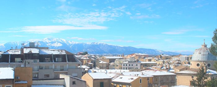 Appartamento quadrilocale in vendita in Via Vittorio Veneto, Lanciano