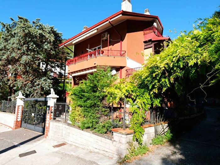 Appartamento quadrilocale in affitto in Strada del Friuli, Barcola, Trieste