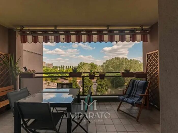 Appartamento quadrilocale in vendita in Via Don Francesco Beniamino della Torre, Milano