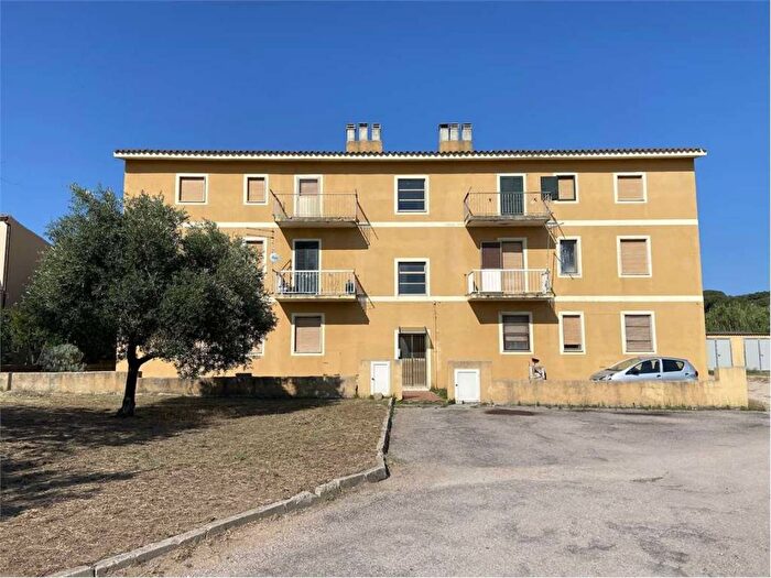 Appartamento trilocale in affitto in Via Rundines, Monti