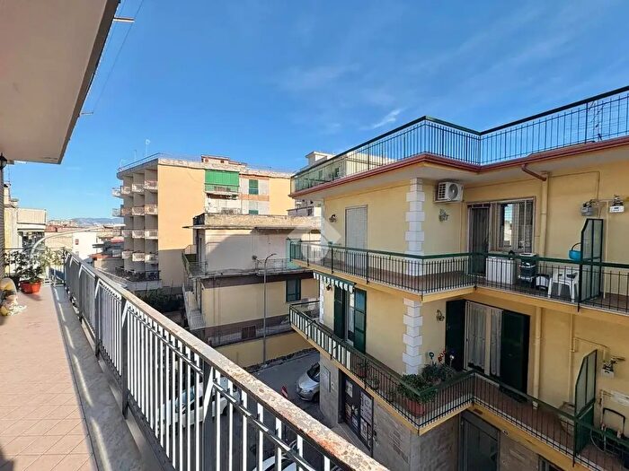 Appartamento trilocale in vendita in Via Galileo Galilei, Arzano