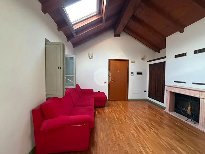 Appartamento trilocale in affitto in Via Spalto San Marco, Brescia