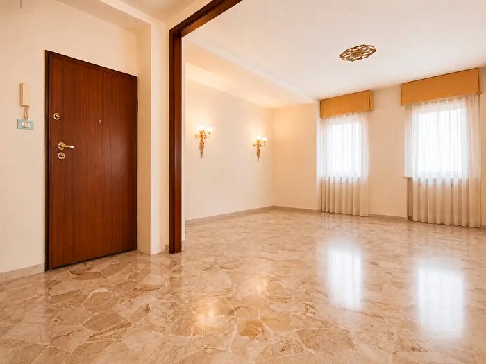 Appartamento trilocale in vendita in Contra' Mure Porta Santa Lucia, Vicenza