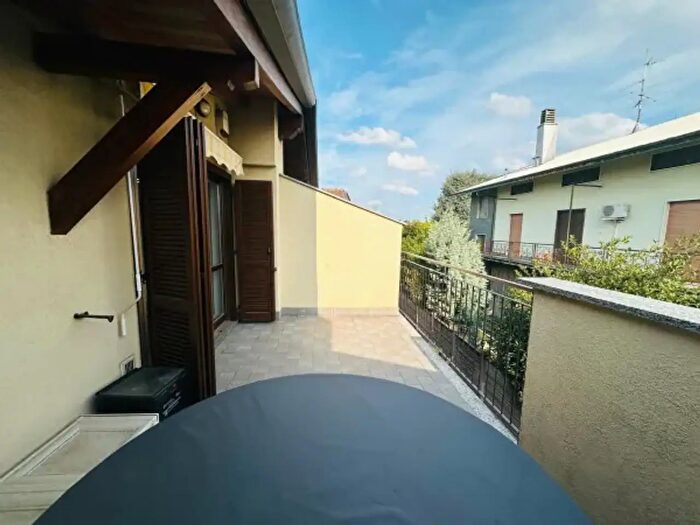 Appartamento trilocale in affitto in Via Vincenzo Bellini, Cerro Maggiore