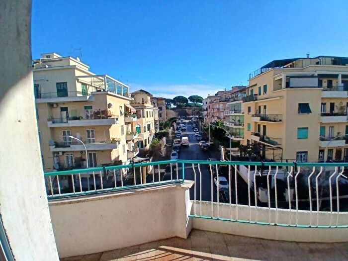 Appartamento quadrilocale in affitto in Monteverde Vecchio, Roma