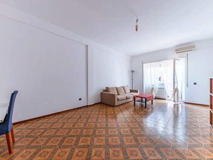 Appartamento quadrilocale in vendita in Via Bartolomeo Campagnoli, Roma