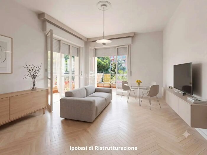 Appartamento trilocale in vendita in Via Castagneto, Rapallo