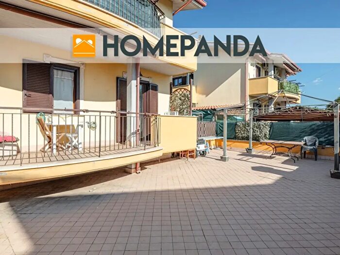Casa con 5 locali in vendita in Via Cupello, Roma