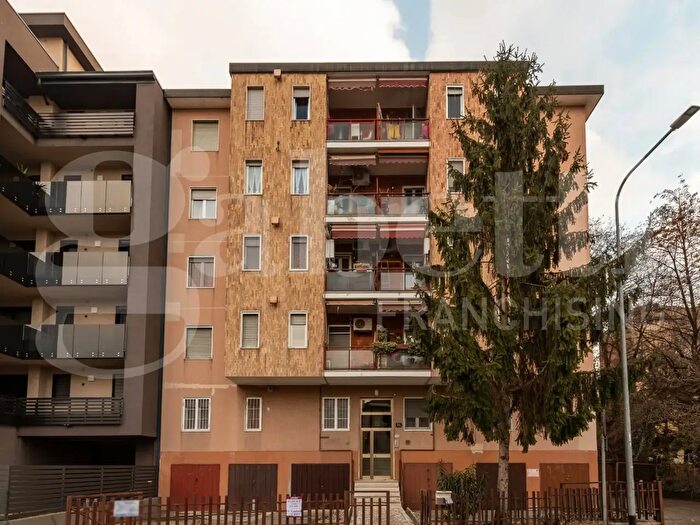 Appartamento bilocale in vendita in Via Manzoni, Trezzano Sul Naviglio