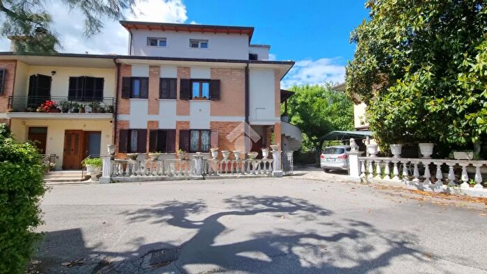 Appartamento trilocale in vendita in Via Benvenuto Cellini, Castel Di Lama
