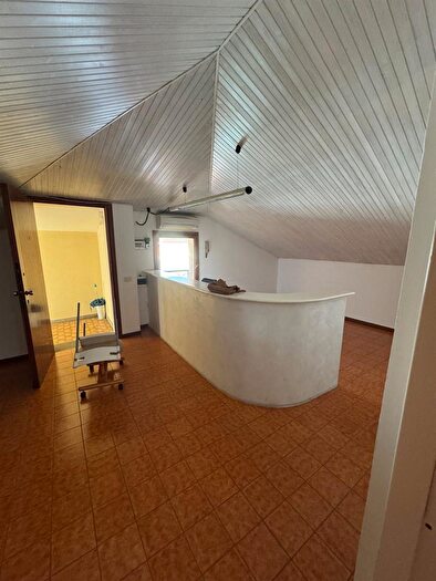 Appartamento con 7 locali in vendita in Vallefoglia