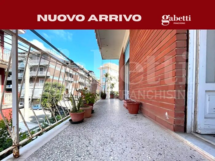 Appartamento trilocale in vendita in Via Asti, Gaeta