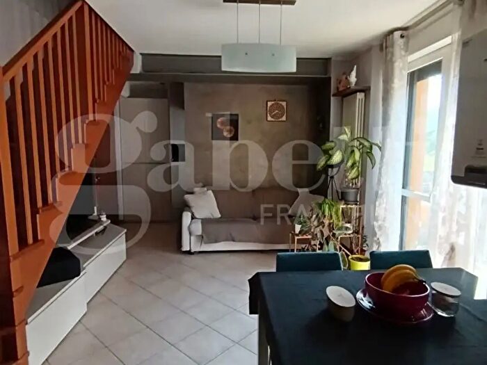 Appartamento bilocale in vendita in Via Mons Parmigiani, Valmadrera