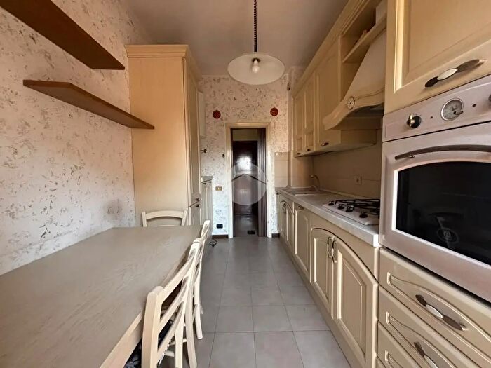 Appartamento trilocale in vendita in Via Corsica, Brescia