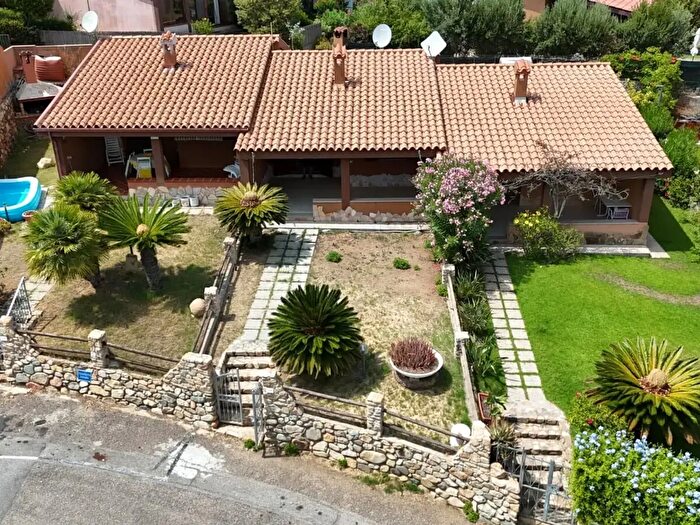 Casa trilocale in vendita in Via delle Poiane, Muravera