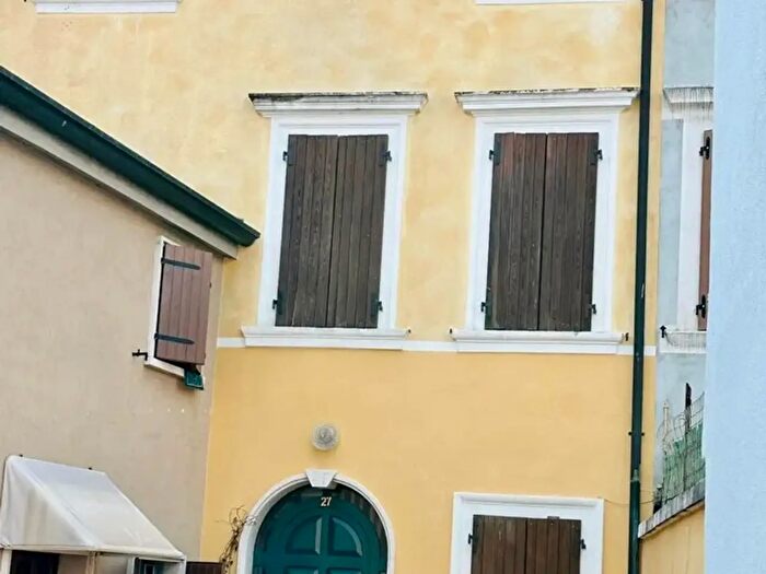Casa trilocale in vendita in Via Magenta, Valeggio Sul Mincio