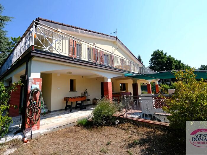 Casa con 15 locali in vendita in Ponzone