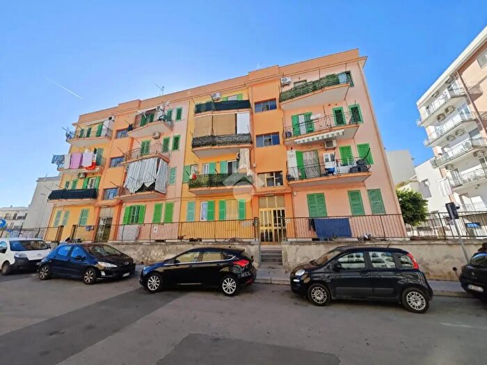 Appartamento trilocale in vendita in Via Pietro Toselli, Giovinazzo