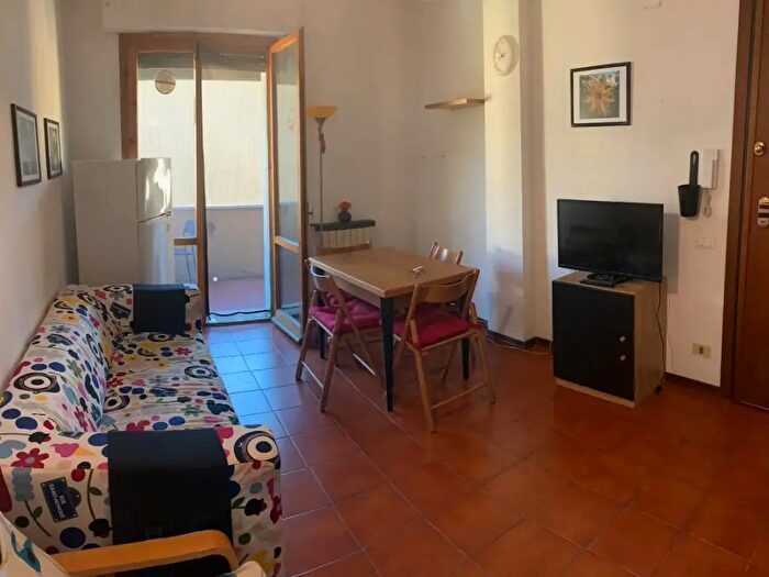Appartamento trilocale in affitto in Pisa