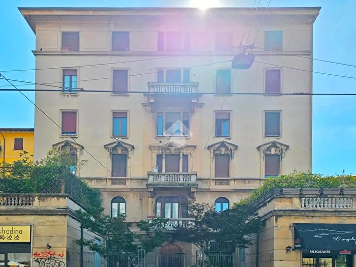 Appartamento bilocale in affitto in Via Luigi Federico Menabrea, Milano