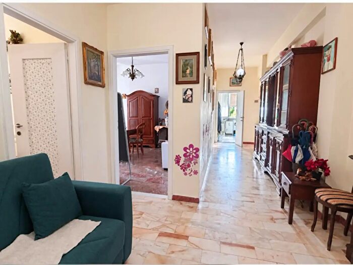 Appartamento trilocale in vendita in Livorno