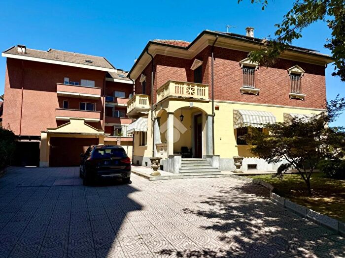 Case in Vendita e in Affitto - 3