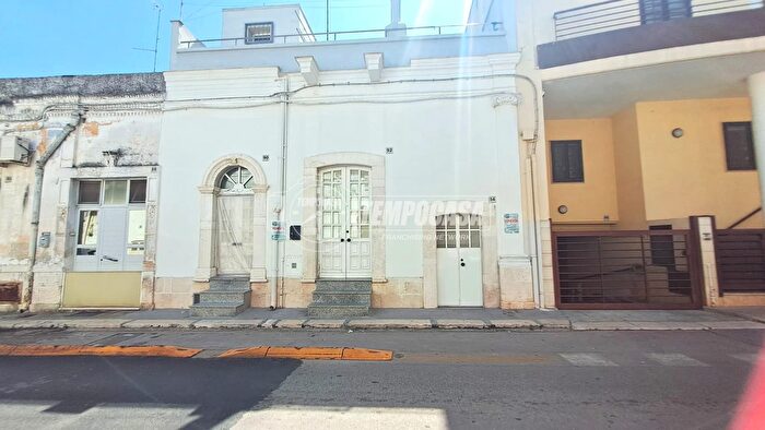 Casa bilocale in vendita in Via Vittorio Emanuele, Adelfia