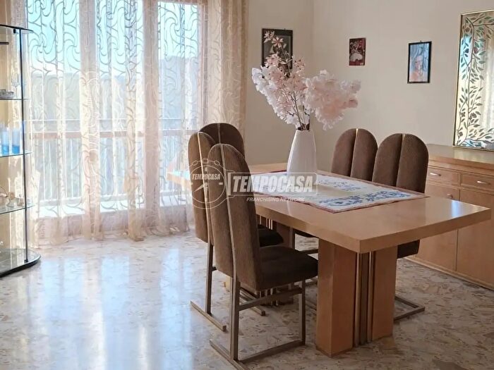 Appartamento bilocale in vendita in Via Ponti Rossi, Napoli