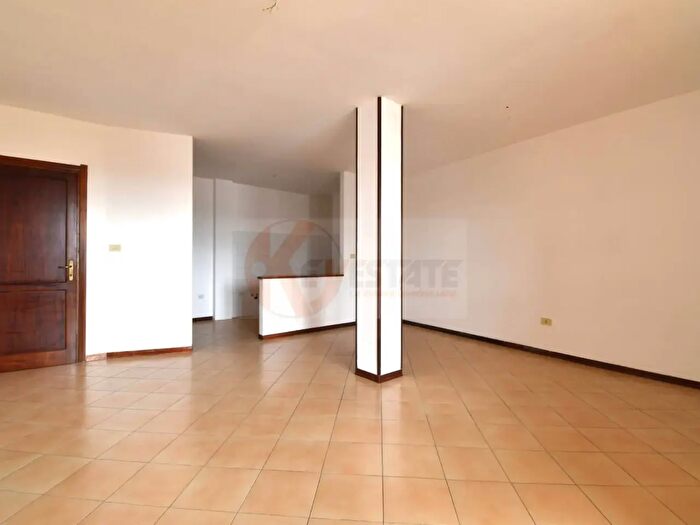 Appartamento con 5 locali in vendita in Via della Libertà, Ploaghe
