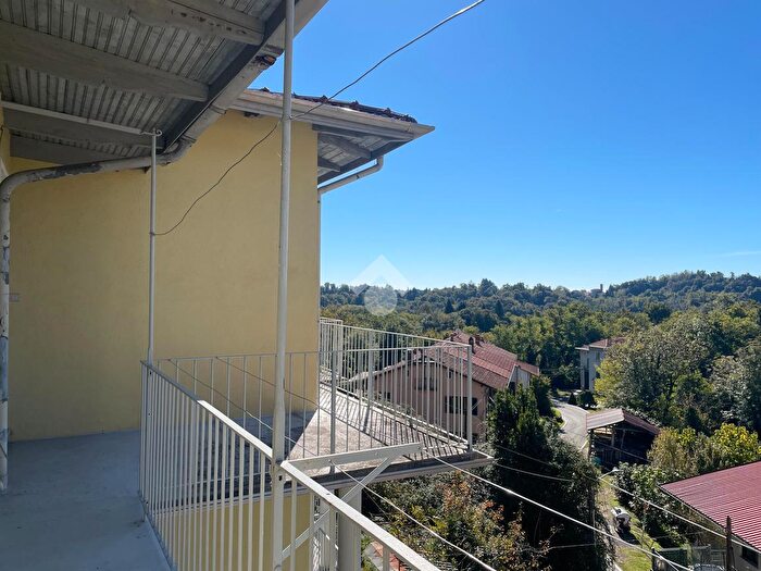 Casa con 10 locali in vendita in Via S Antonio Superiore, Mezzana Mortigliengo